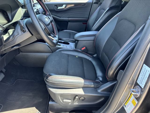 Used 2025 Ford Escape ST-Line Select AWD/4WD image 19