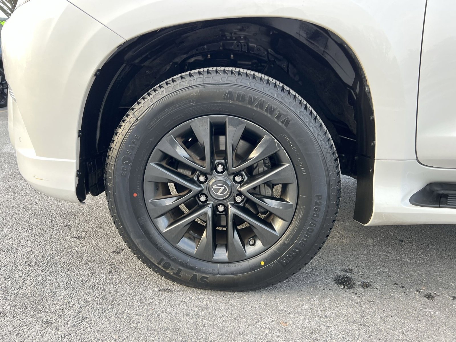 Used 2023 Lexus GX 460 Premium image 12