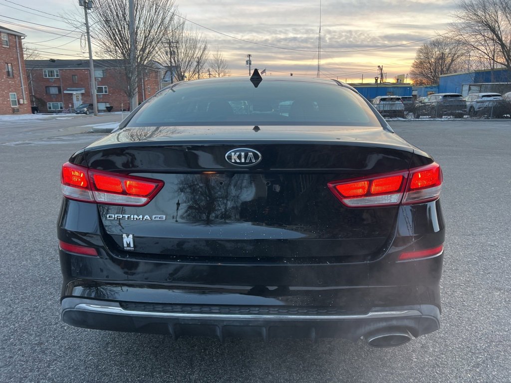 Used 2019 Kia Optima LX image 4
