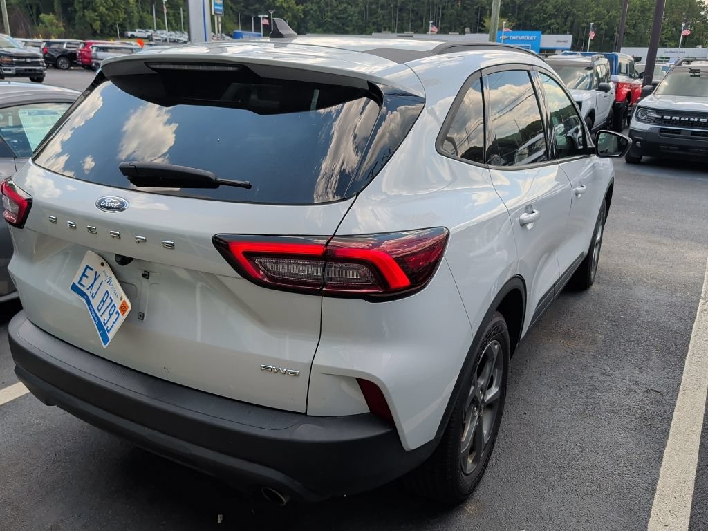 Certified 2025 Ford Escape ST-Line AWD/4WD image 4