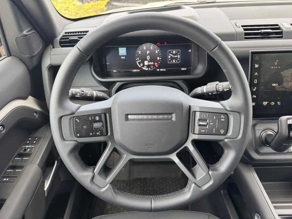 New 2026 Land Rover Defender 110 X-Dynamic SE AWD/4WD image 10