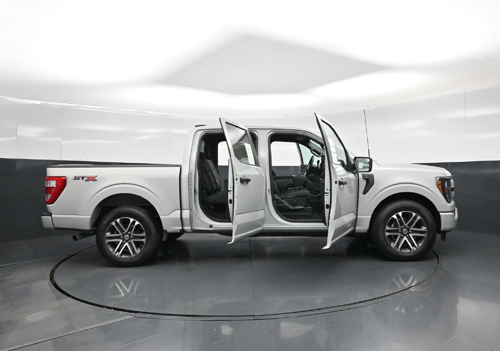 Used 2023 Ford F150 XL w/ STX Appearance Package RWD image 5