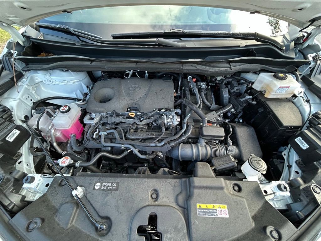 Used 2023 Toyota Sienna Platinum image 11