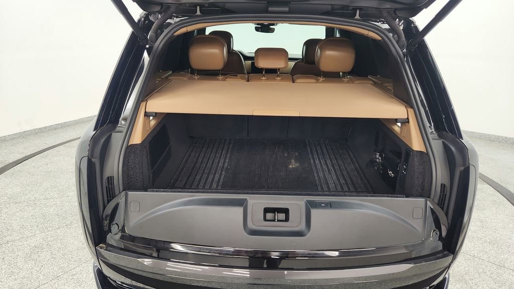 Used 2025 Land Rover Range Rover SE AWD/4WD image 21