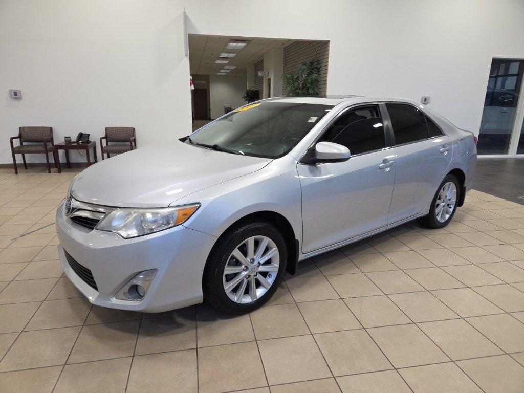 Used 2013 Toyota Camry XLE image 3