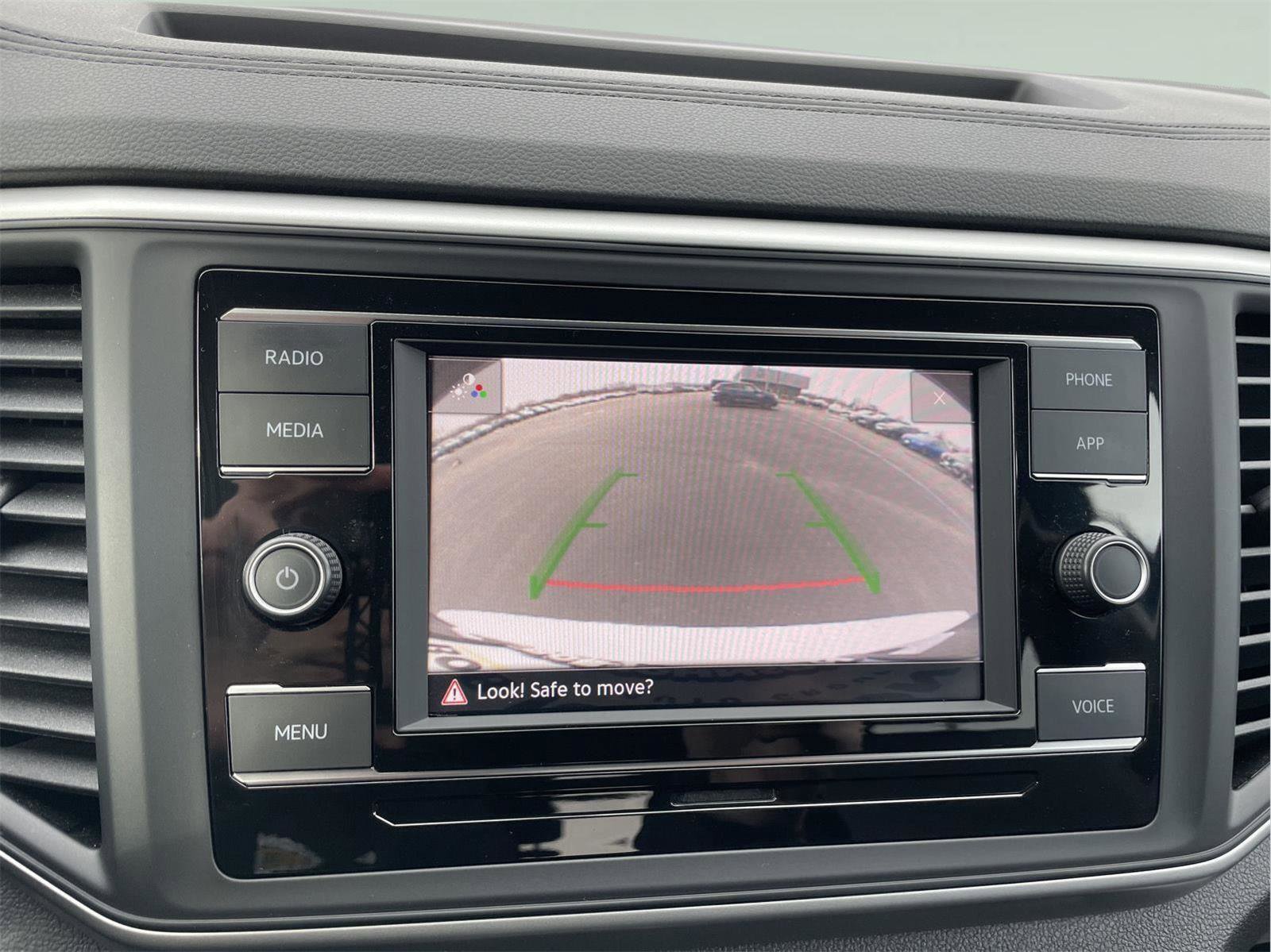 Used 2023 Volkswagen Atlas SE image 29