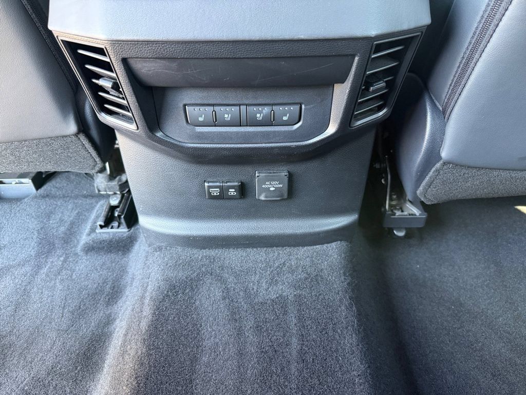 Used 2025 Toyota Tundra Platinum AWD/4WD image 15