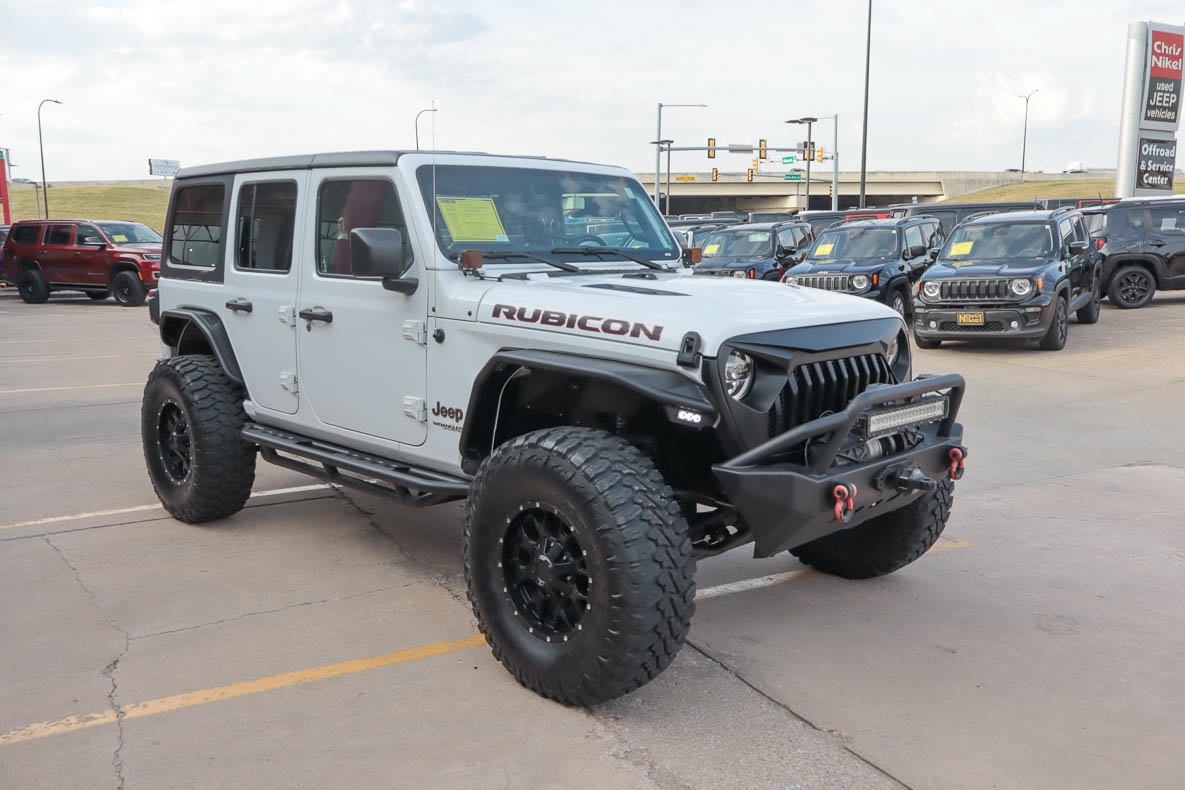 Used 2020 Jeep Wrangler Unlimited Rubicon w/ Dual Top Group AWD/4WD image 4