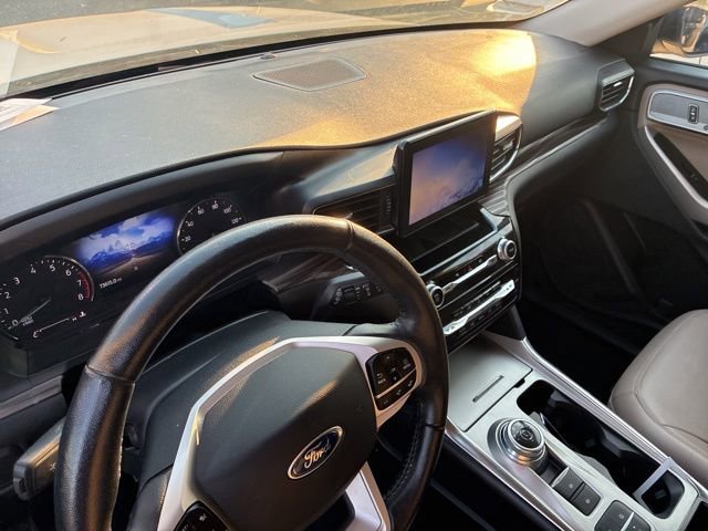 Used 2021 Ford Explorer Limited image 19