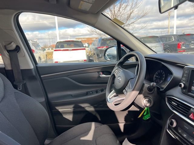 Used 2019 Hyundai Santa Fe SE image 30