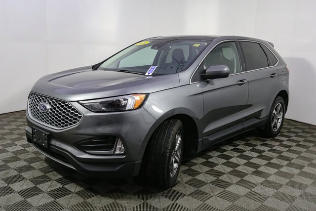 Used 2024 Ford Edge SEL w/ Convenience Package image 5