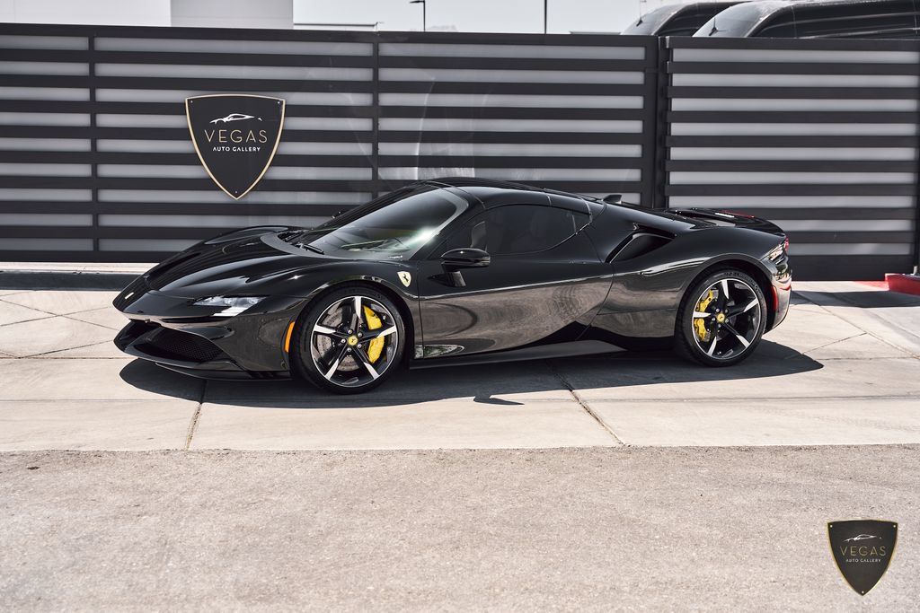 Used 2024 Ferrari SF90 Spider AWD/4WD image 6