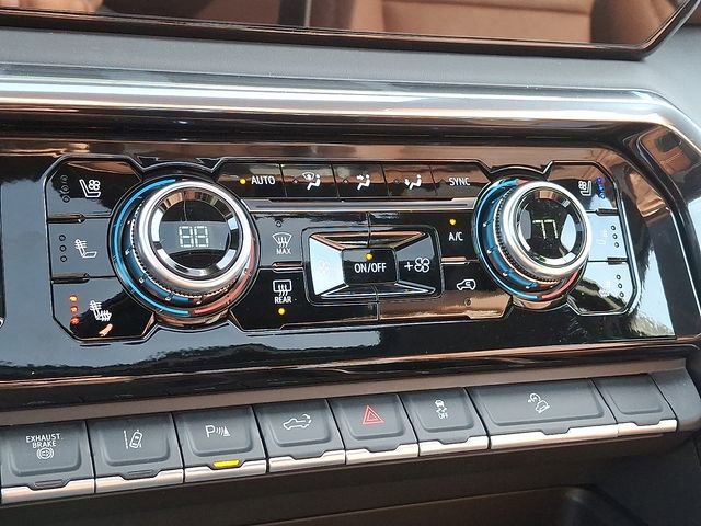 New 2026 GMC Sierra 2500 Denali Ultimate w/ Max Trailering Package image 17