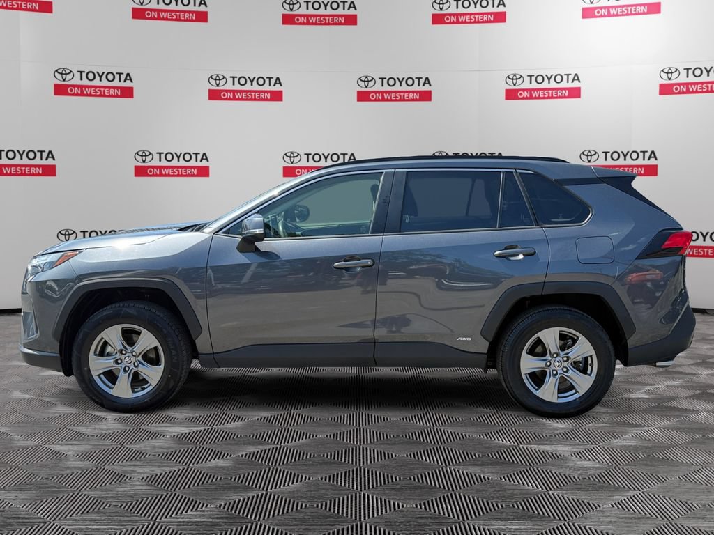 Certified 2025 Toyota RAV4 LE AWD/4WD image 8