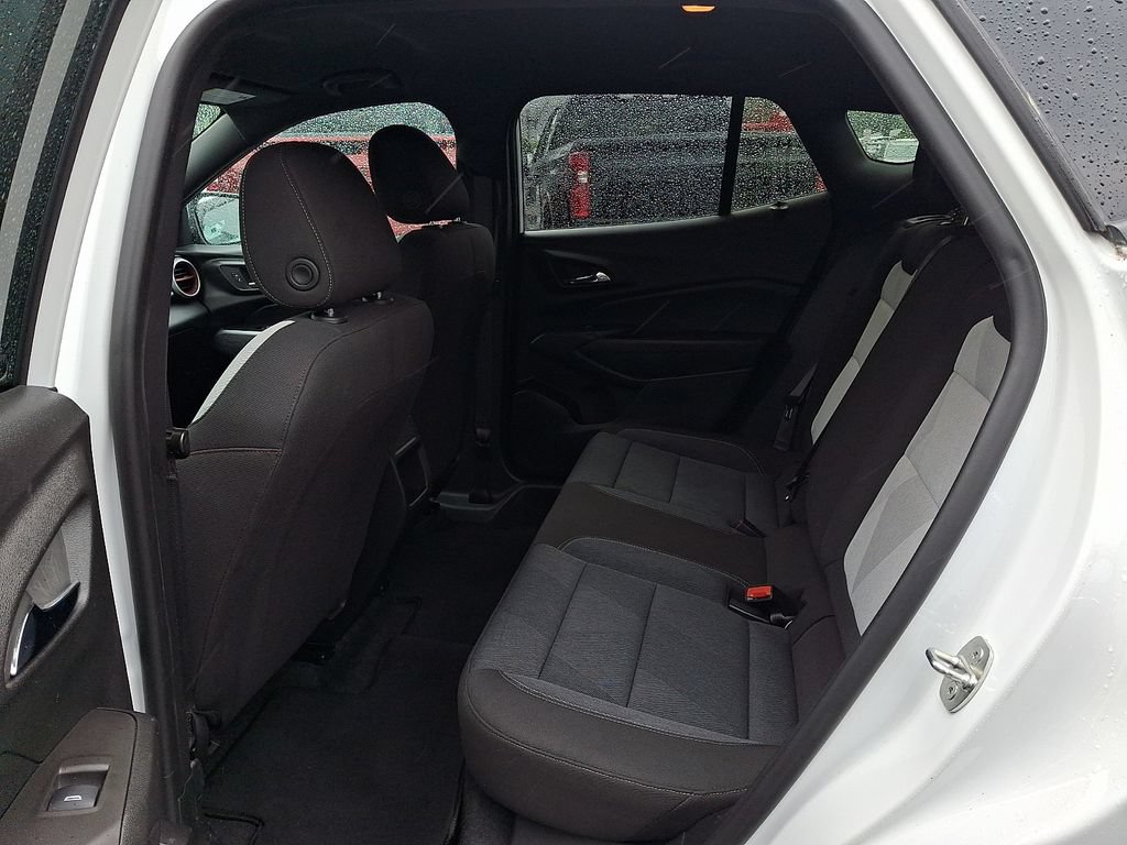 Certified 2024 Chevrolet Trax RS FWD image 10