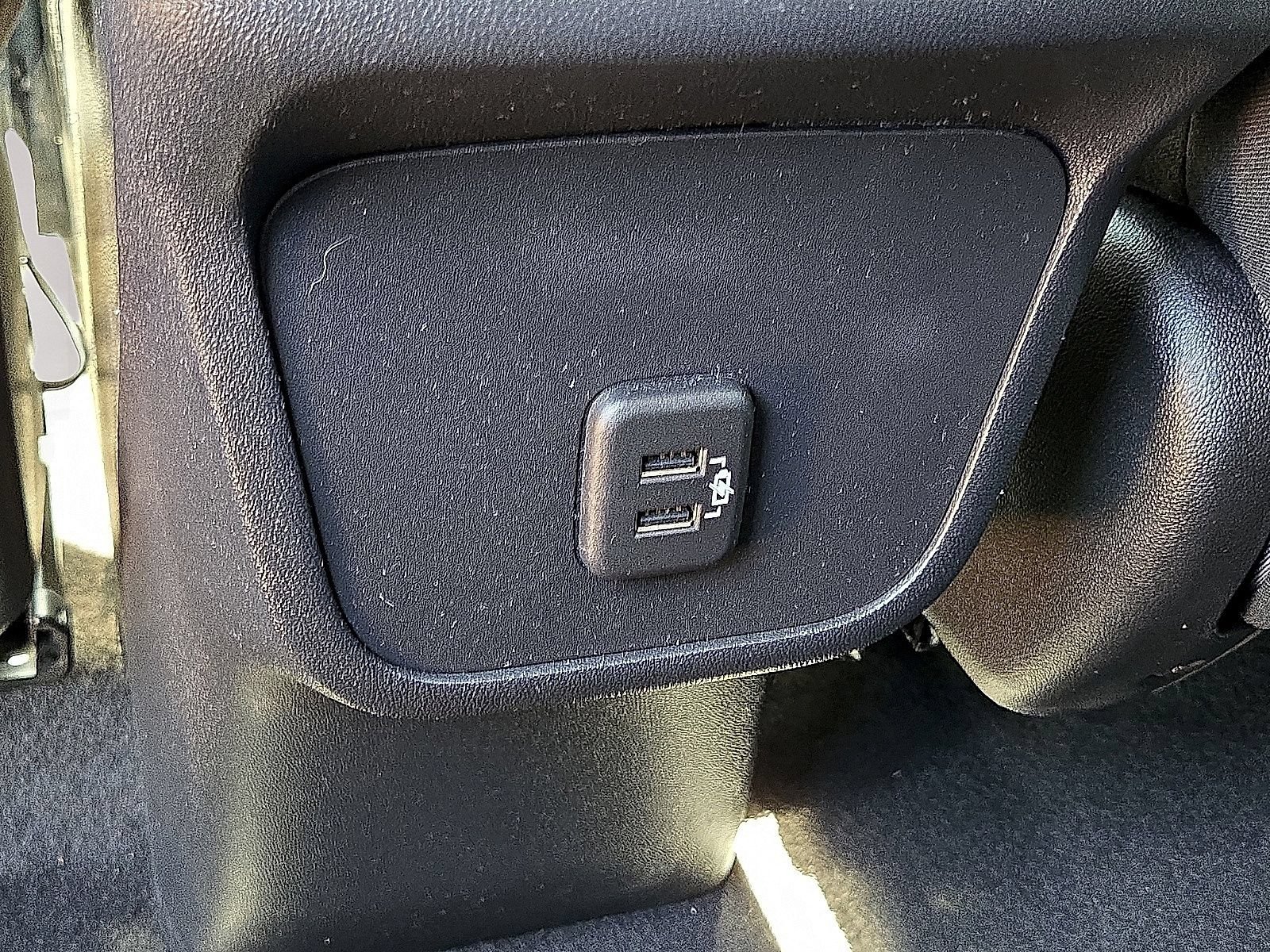 Used 2019 Chevrolet Equinox LT FWD image 16