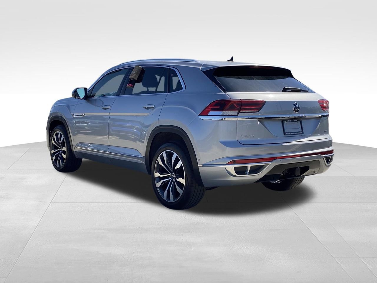 Used 2023 Volkswagen Atlas Cross Sport SEL Premium R-Line image 5