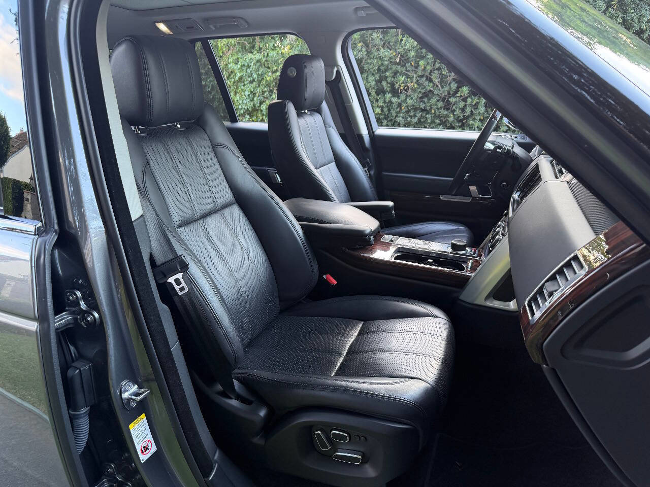 Used 2014 Land Rover Range Rover Supercharged AWD/4WD image 30