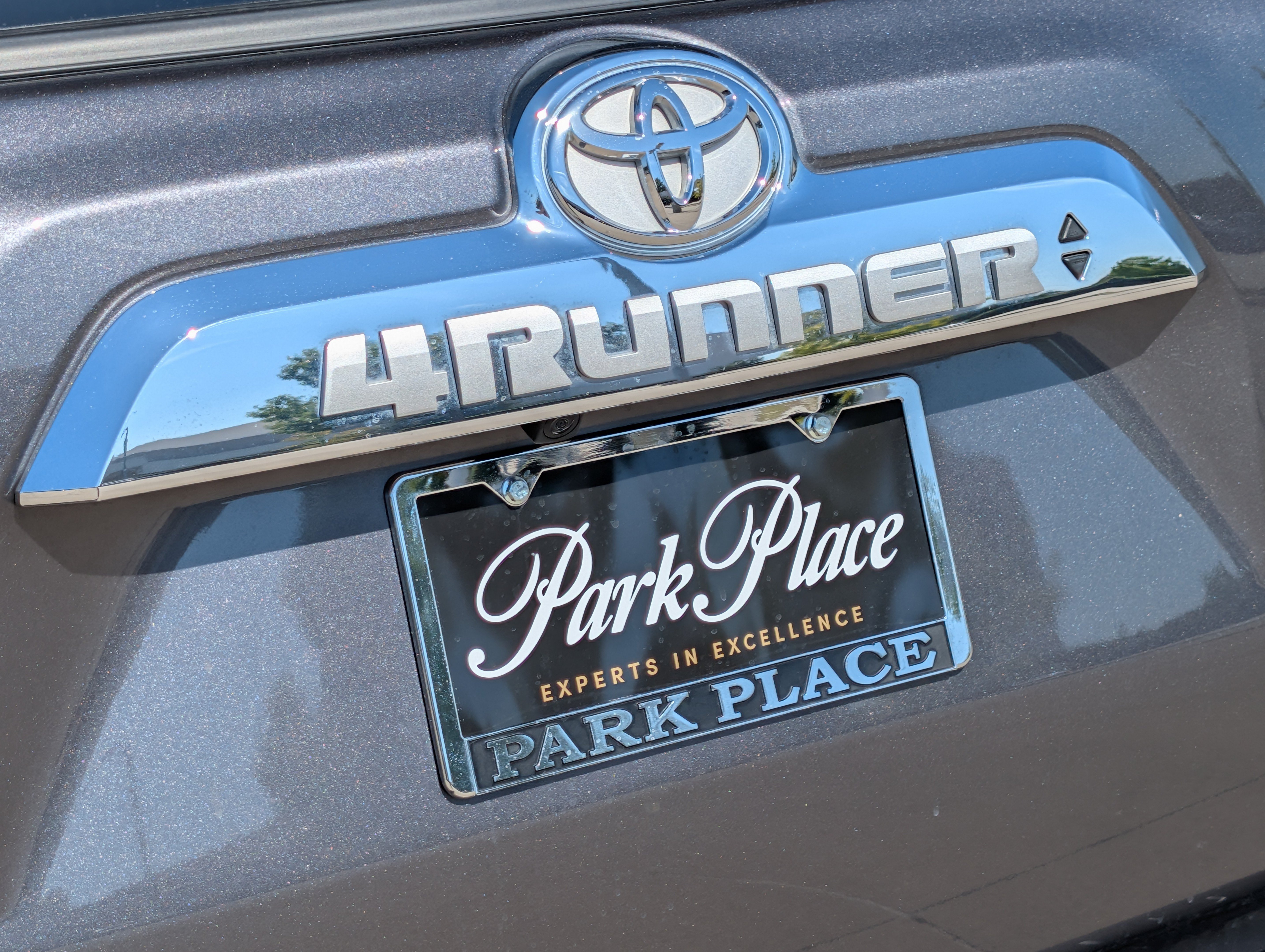 Used 2023 Toyota 4Runner Limited AWD/4WD image 17