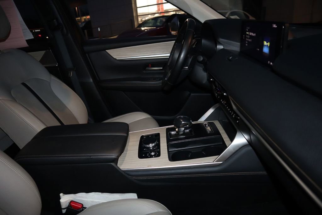 Used 2025 MAZDA CX-90 3.3 Turbo w/ Premium Sport Pkg image 17