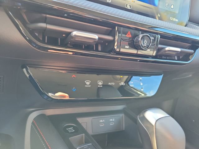 New 2026 Nissan Kicks SR FWD image 17