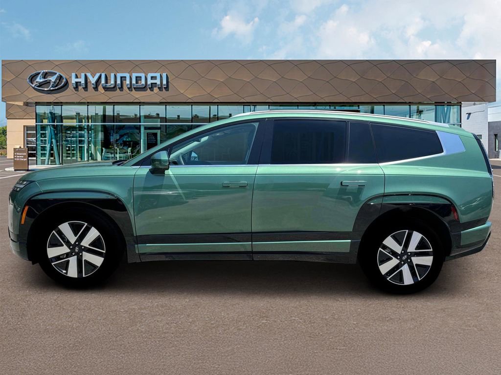 New 2026 Hyundai Ioniq 9 SEL image 3