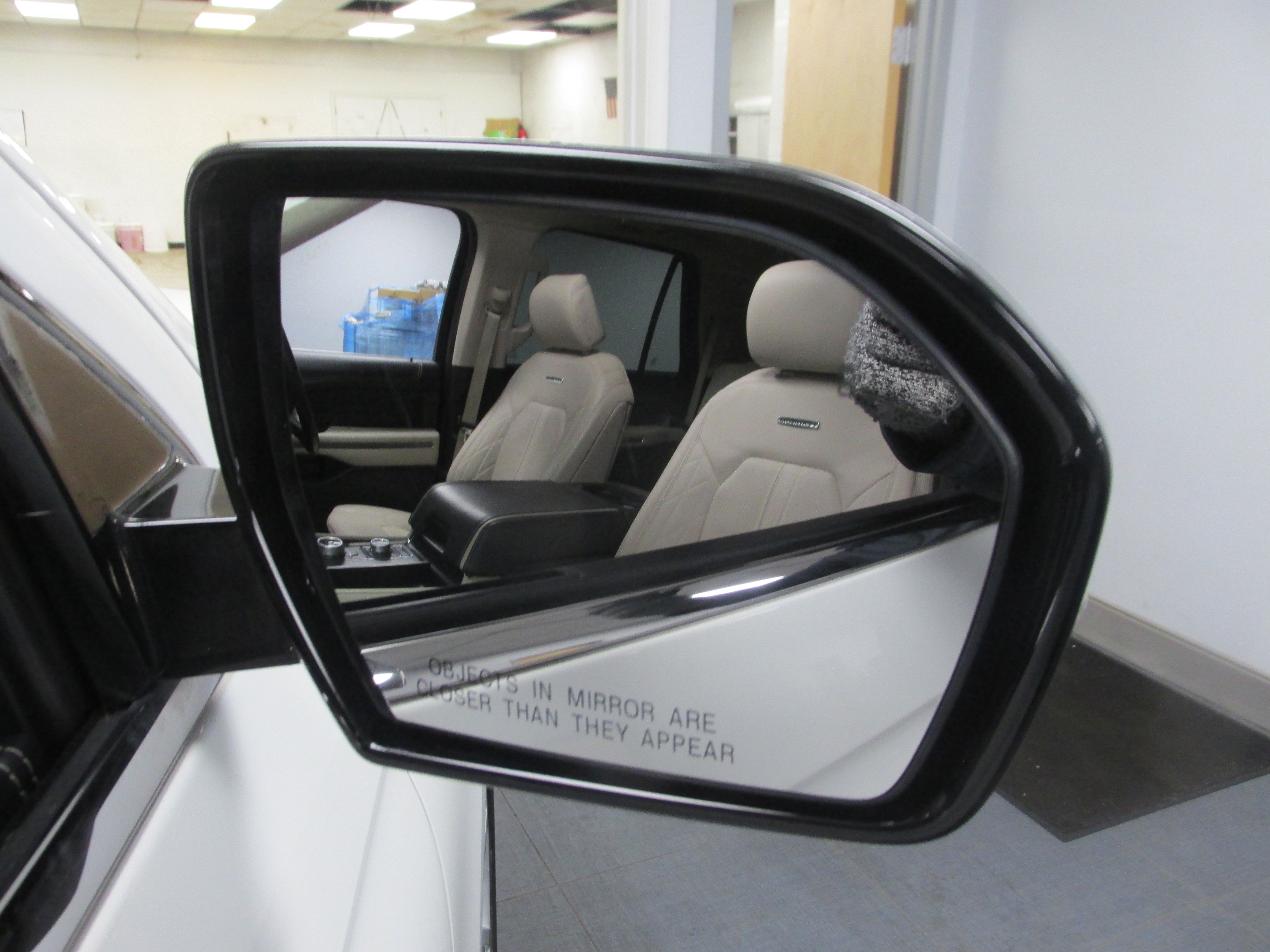 Used 2023 Ford Expedition Platinum image 17