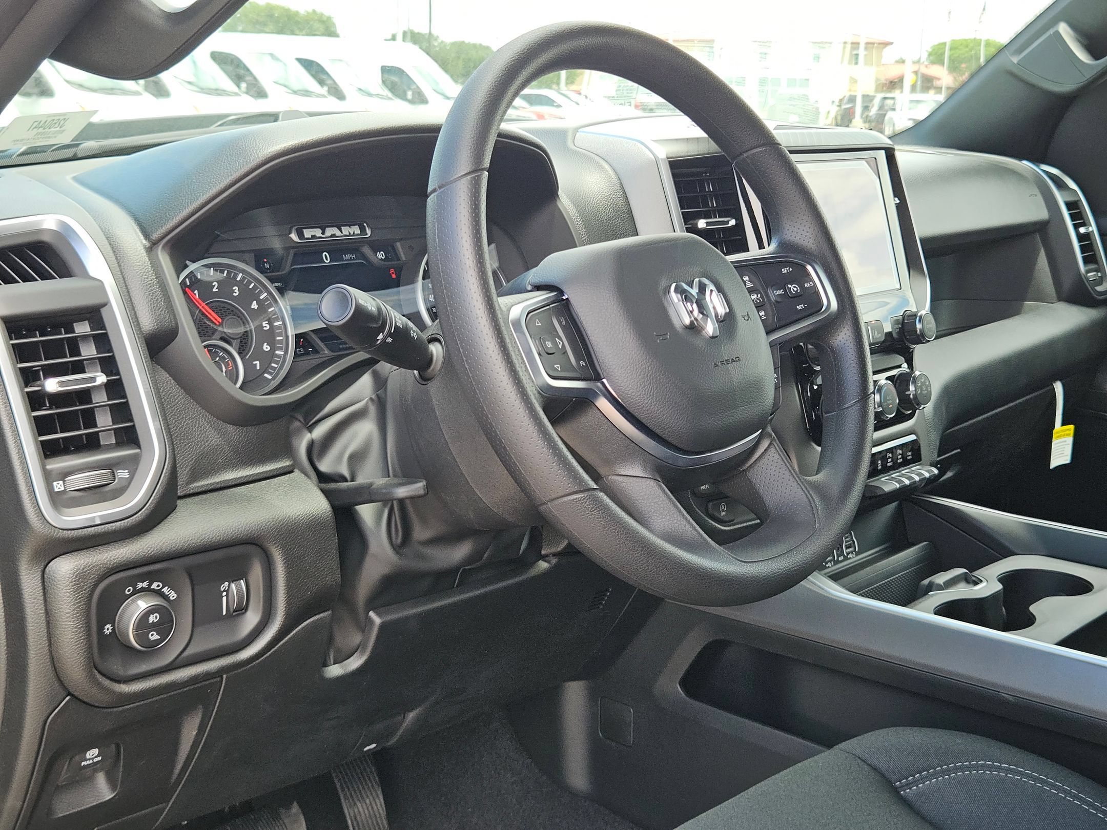 New 2026 RAM 1500 Express AWD/4WD image 10