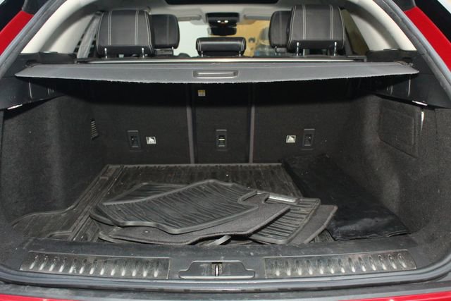 Used 2018 Land Rover Range Rover Velar S image 12