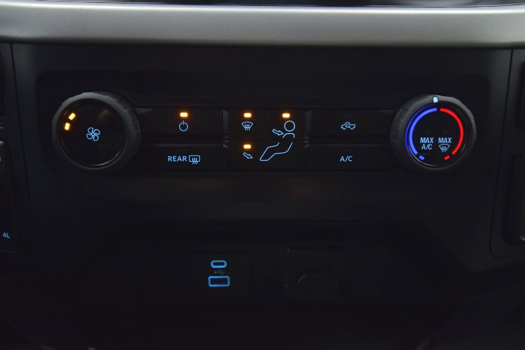 Used 2023 Ford F150 XLT image 33