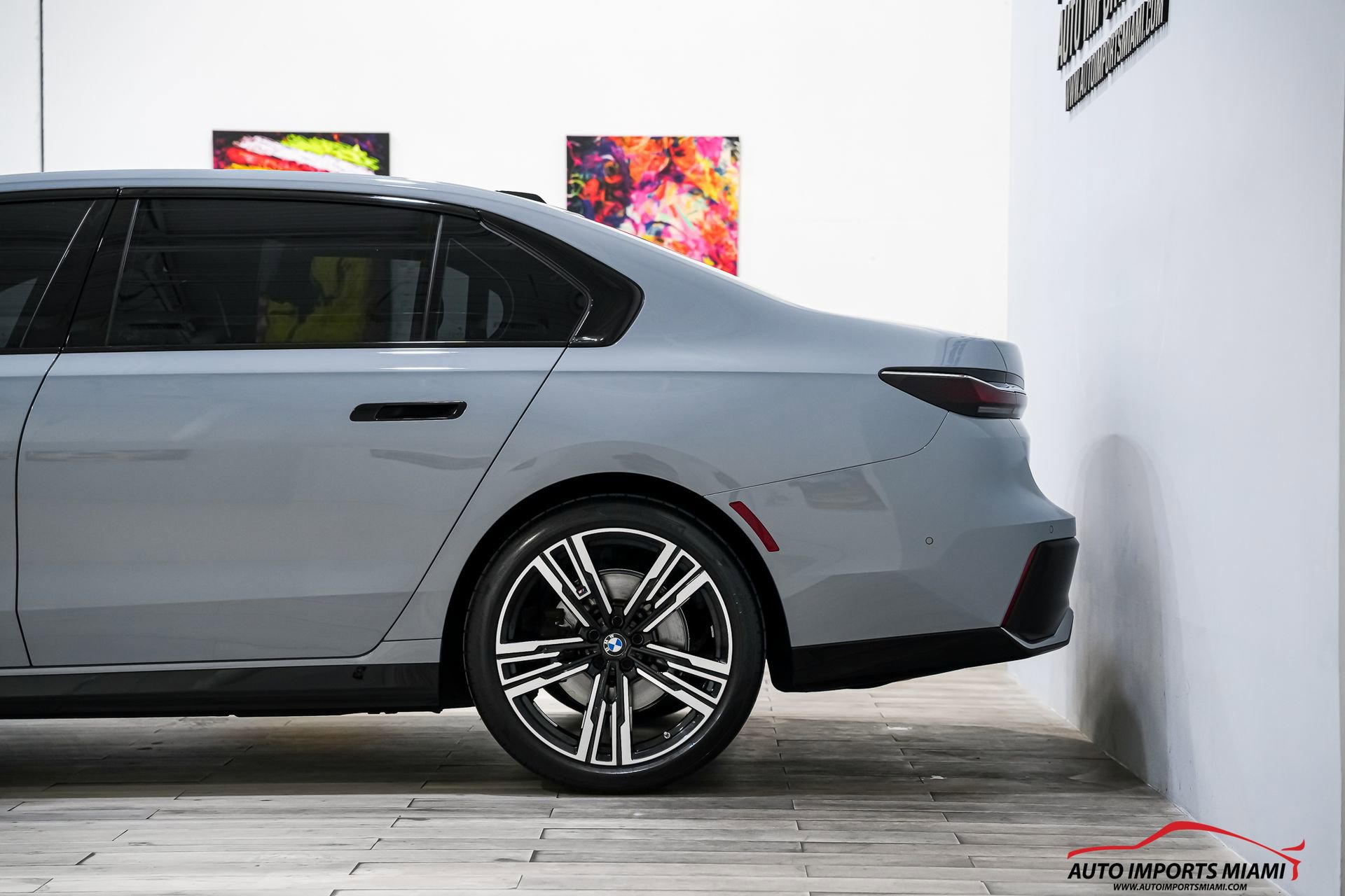 Used 2023 BMW 740i image 17