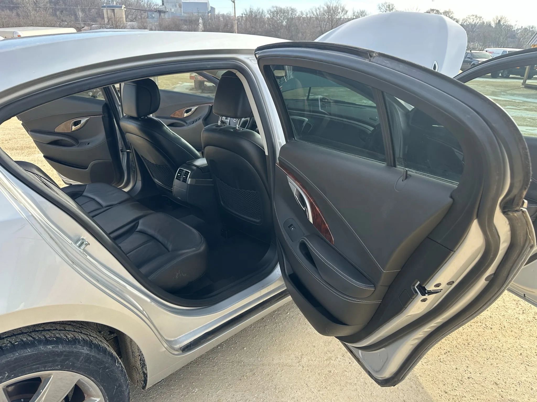 Used 2011 Buick LaCrosse CXL image 12