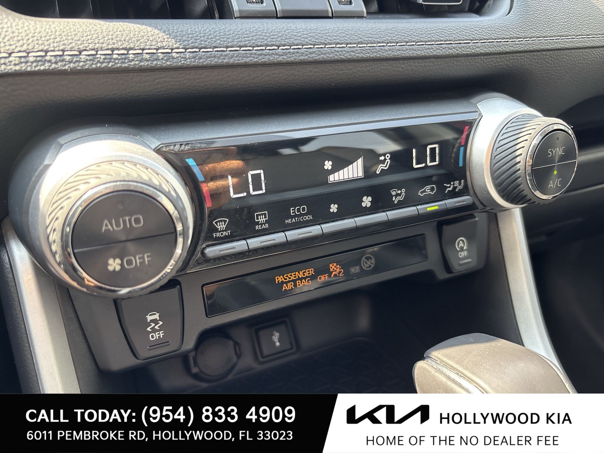 Used 2021 Toyota RAV4 XLE Premium FWD image 17