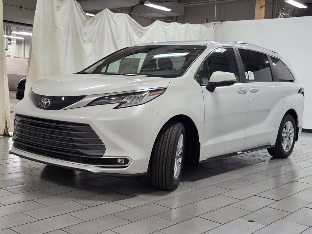 New 2026 Toyota Sienna Limited image 14