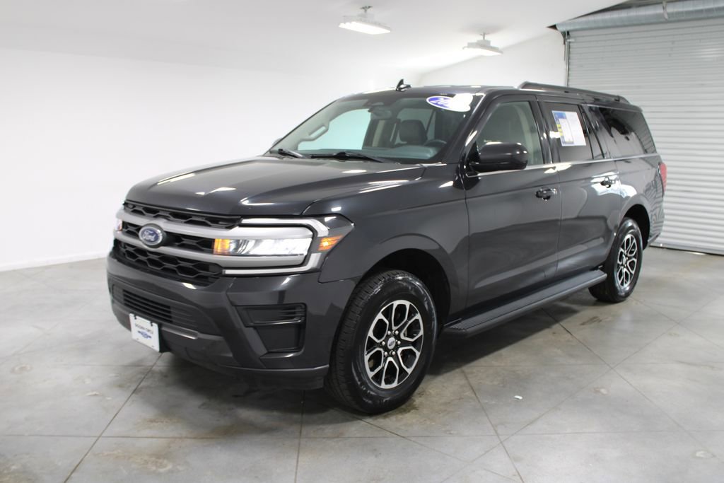 Used 2024 Ford Expedition Max XLT image 5