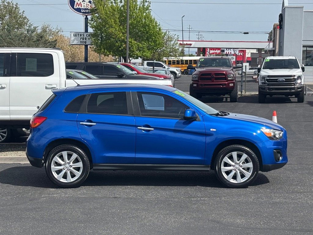 Used 2015 Mitsubishi Outlander Sport ES image 3