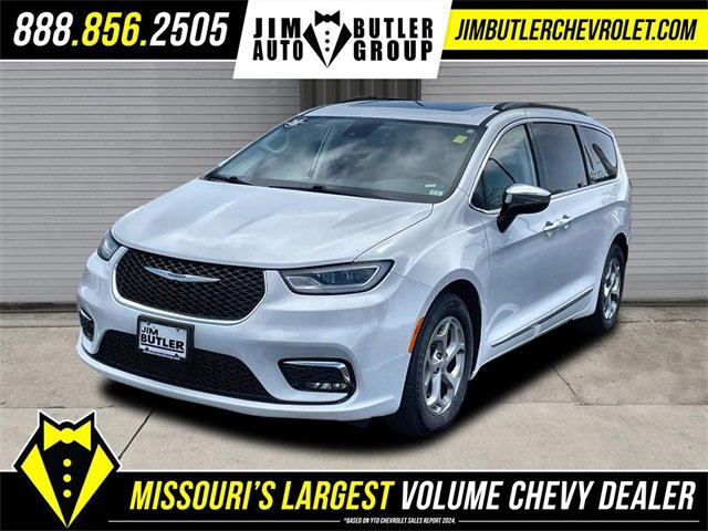 Used 2023 Chrysler Pacifica Limited