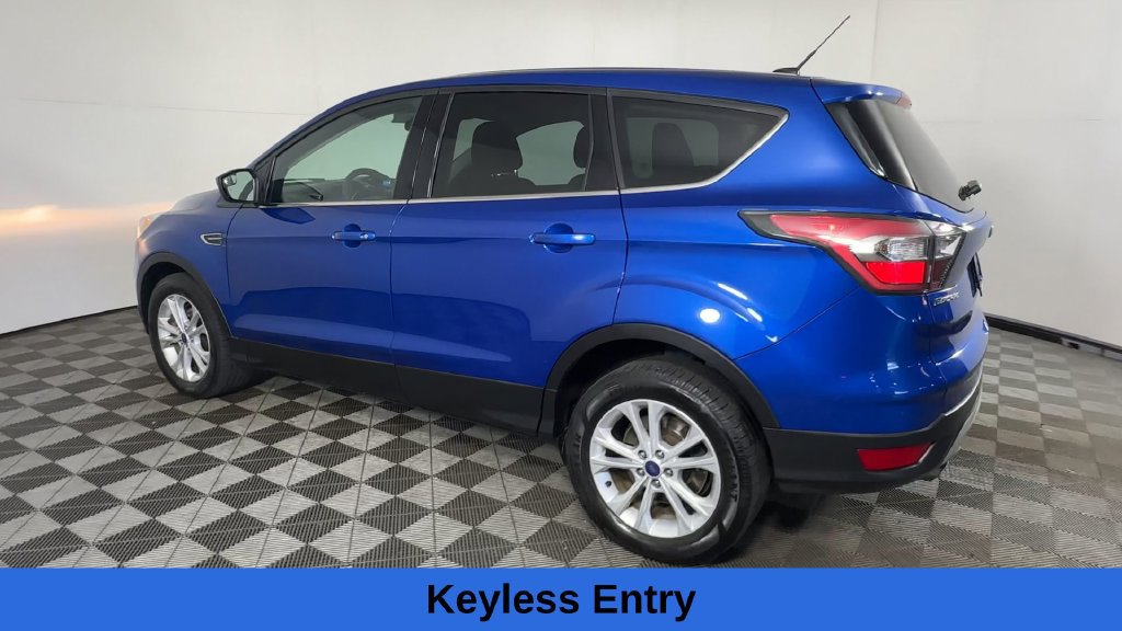 Used 2017 Ford Escape SE w/ SE Cold Weather Package FWD image 8