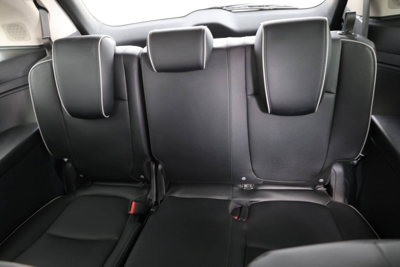 Used 2025 Honda Odyssey Elite image 17