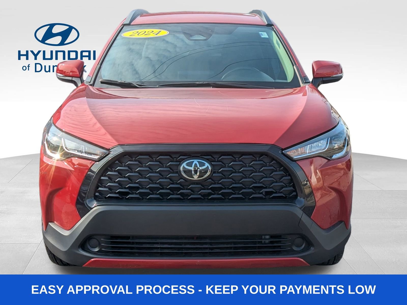 Used 2024 Toyota Corolla Cross LE image 11