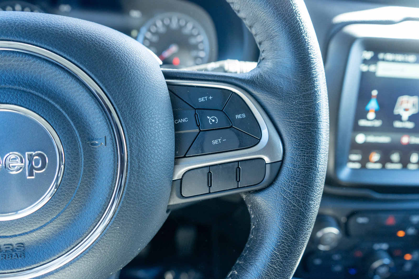 Used 2022 Jeep Renegade Latitude w/ Convenience Group image 24