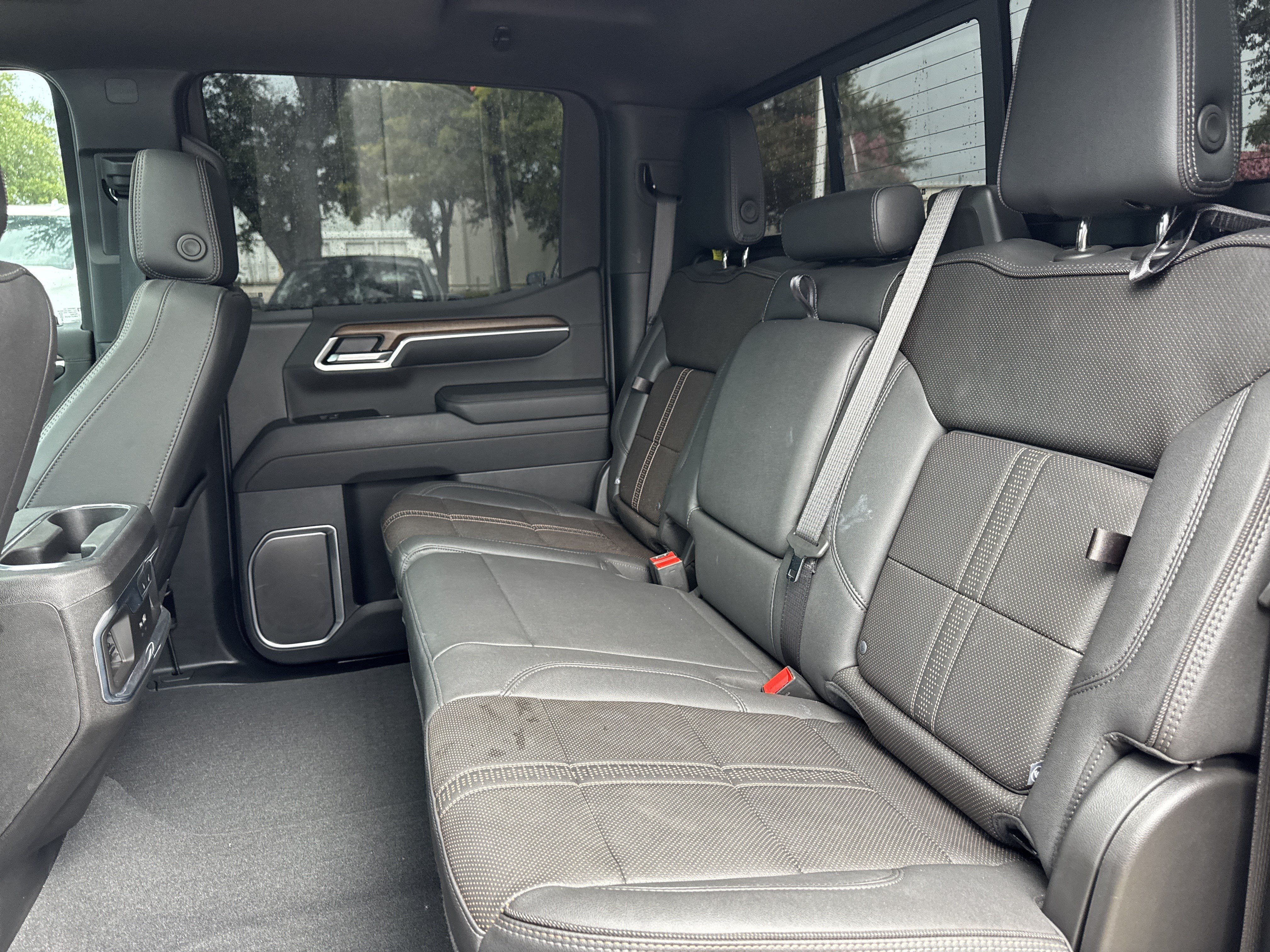 Used 2025 Chevrolet Silverado 1500 High Country w/ Midnight Edition RWD image 14