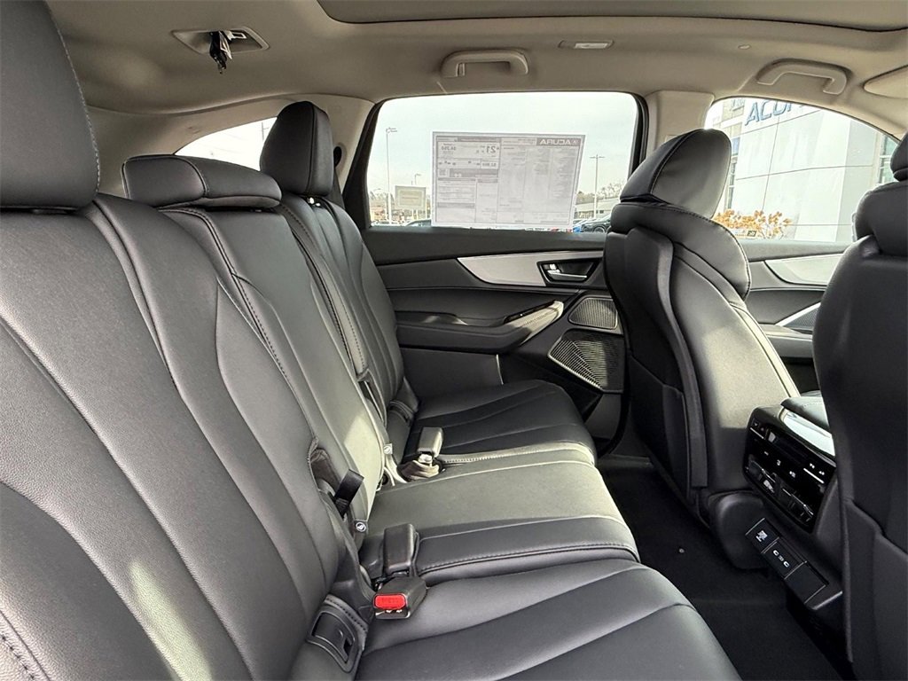 New 2026 Acura MDX SH-AWD image 5