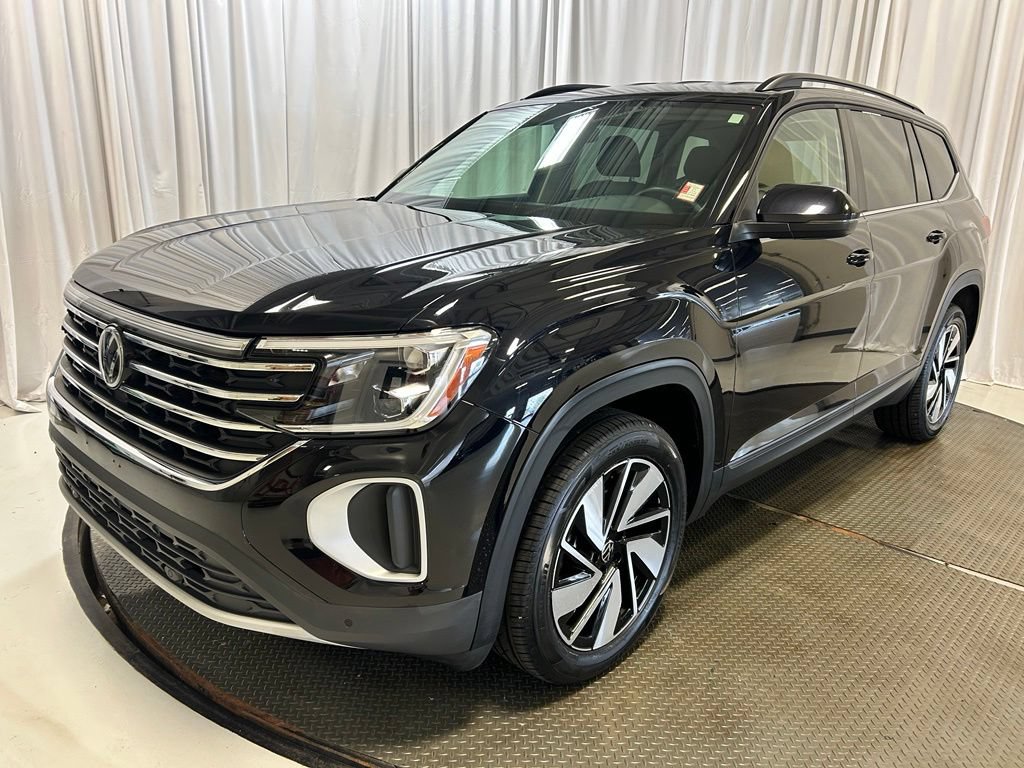Used 2025 Volkswagen Atlas SE AWD/4WD image 26