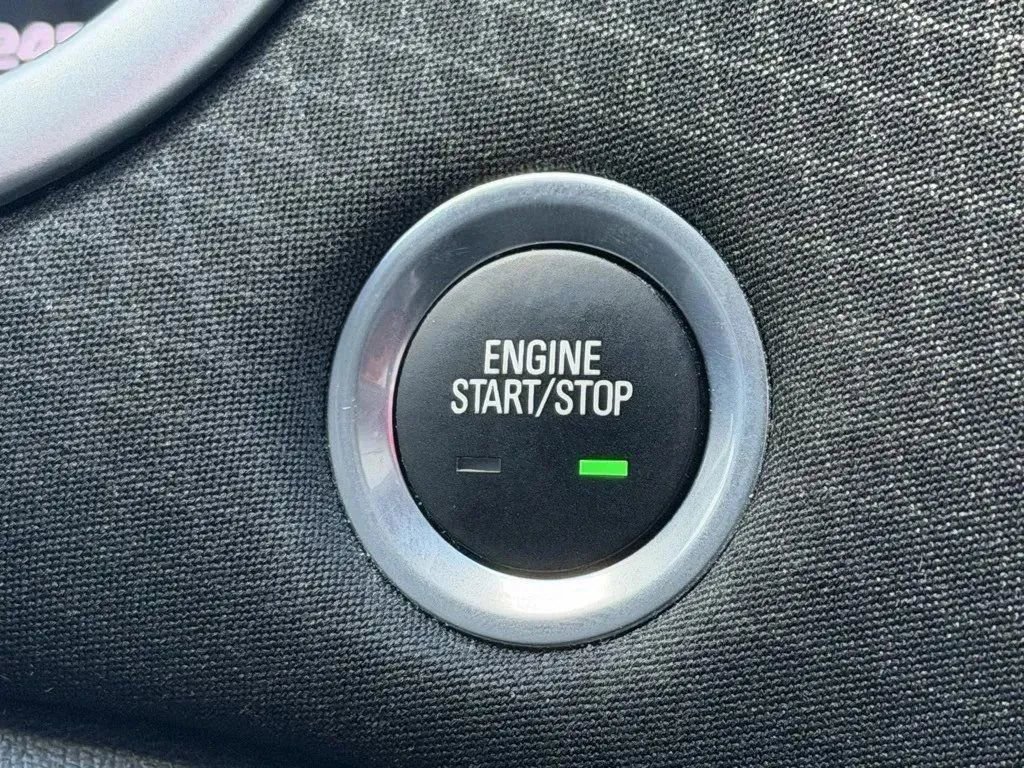 Used 2023 Chevrolet Malibu LT FWD image 23