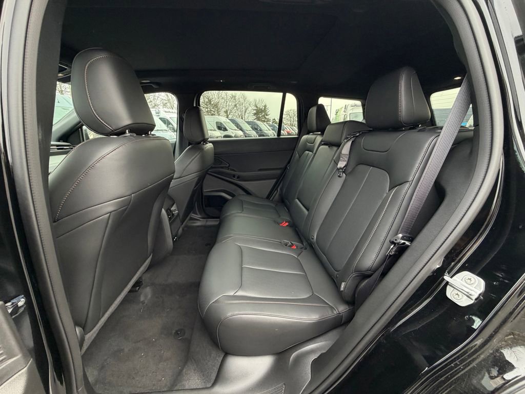 New 2026 Jeep Cherokee Limited image 14