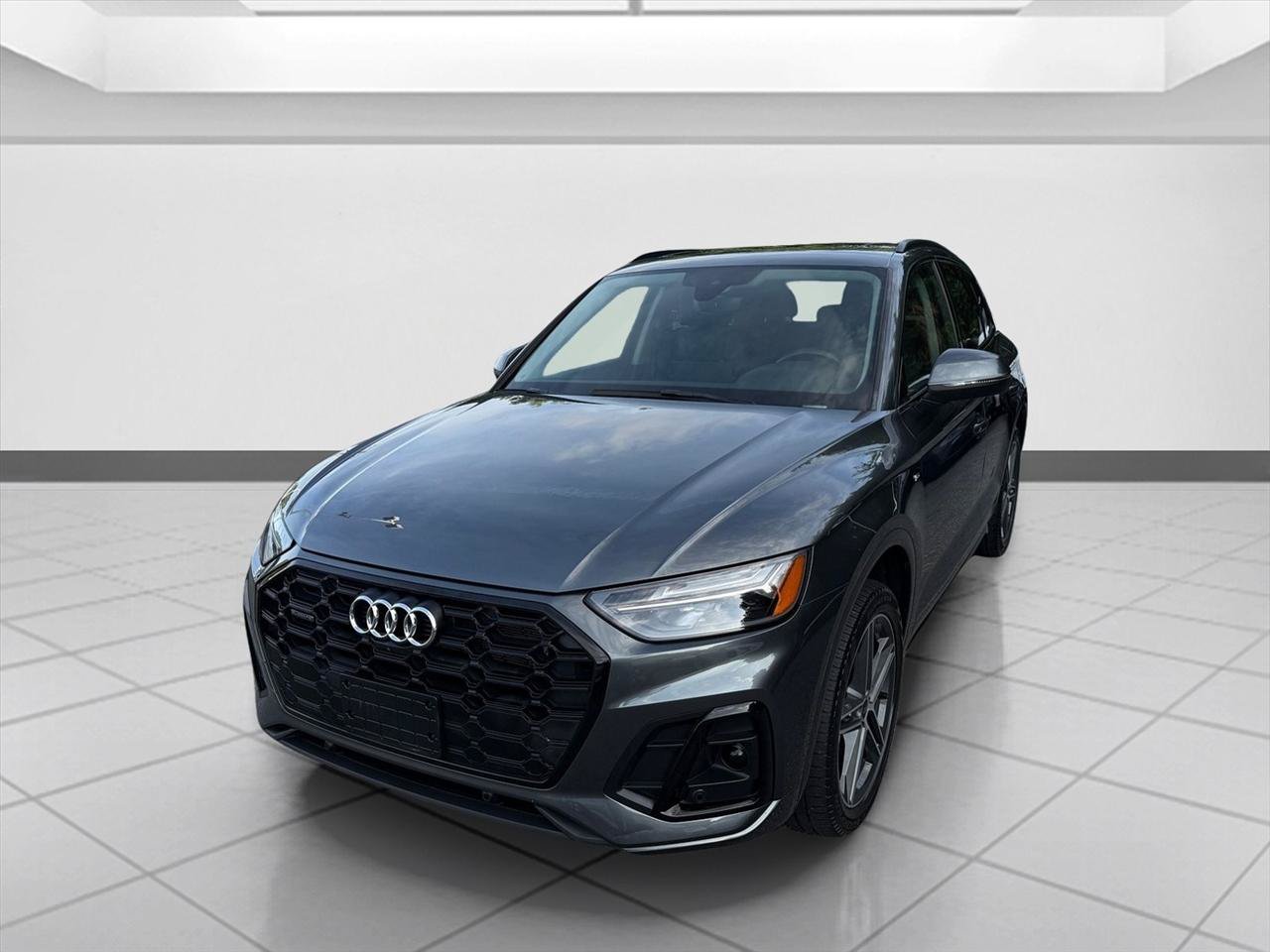 Used 2022 Audi Q5 e Premium Plus w/ Premium Plus Package AWD/4WD image 10