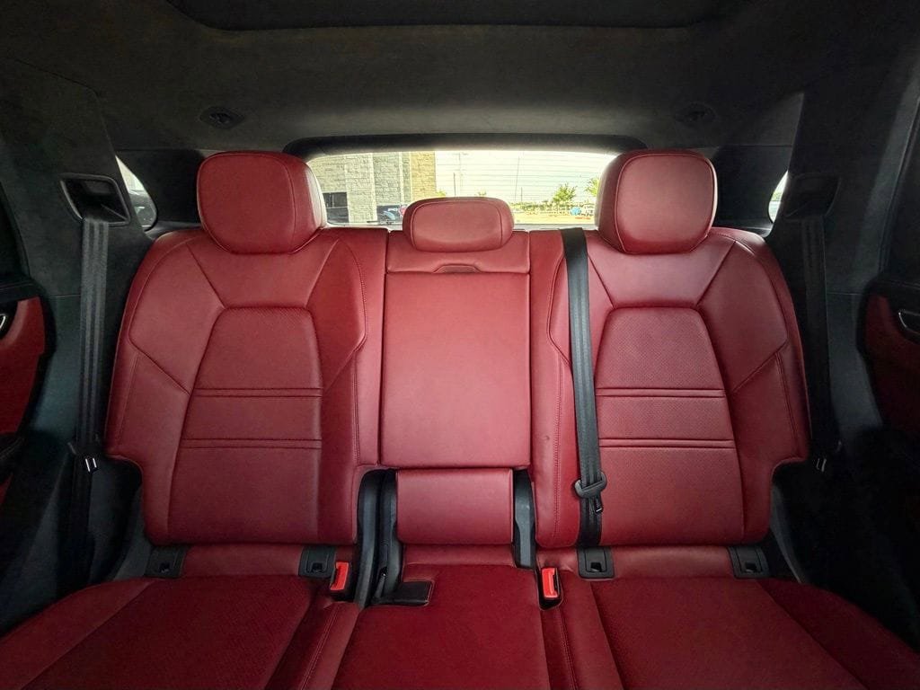 Used 2021 Porsche Cayenne GTS AWD/4WD image 22