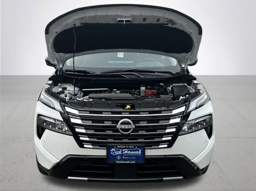 New 2026 Nissan Rogue Platinum w/ Platinum Premium Package image 5