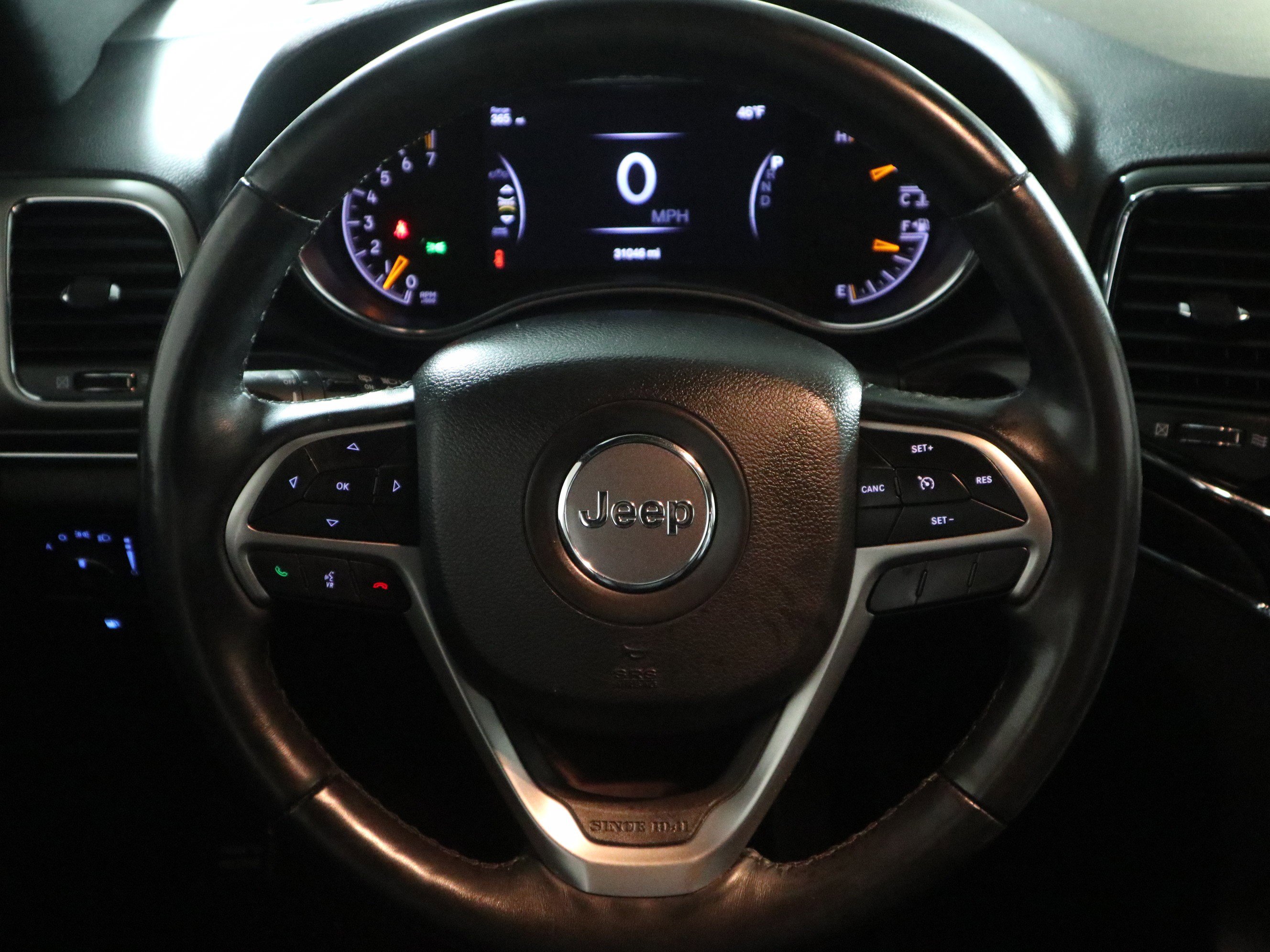 Used 2020 Jeep Grand Cherokee Limited w/ Luxury Group II image 17